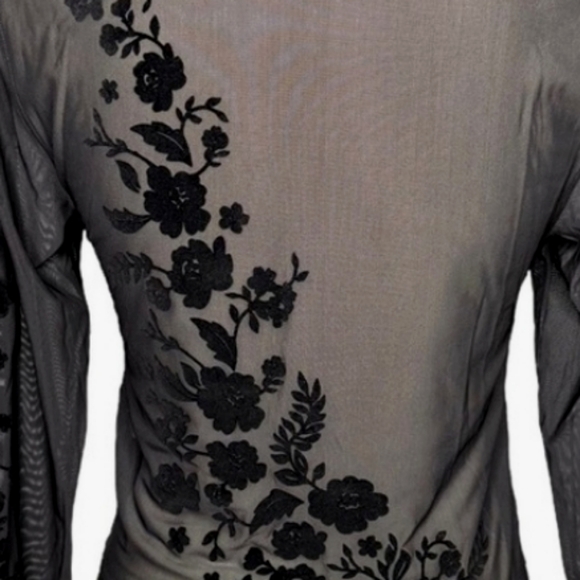 Athleta Limited Edition Velvet Rose Cropped Top Size L Black Mesh - Picture 6 of 7